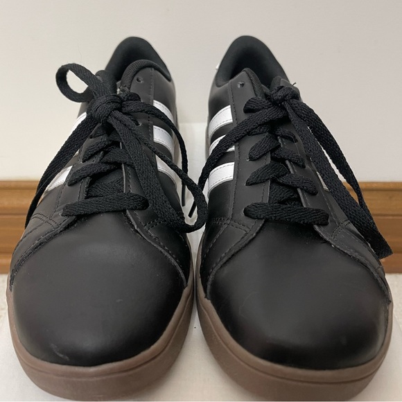 Adidas, size 6, black with brown bottoms - Picture 2 of 4